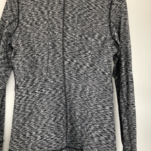 Titika zip up - Picture 2 of 5